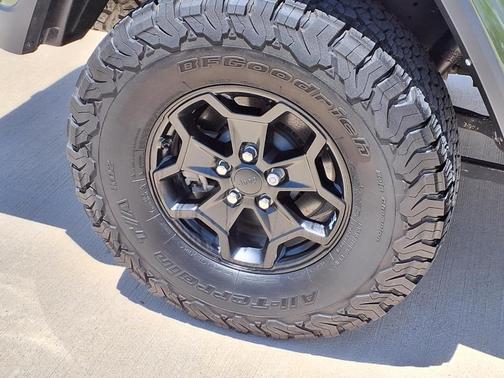 Sarge Green Clearcoat 2021 Jeep Gladiator Sport