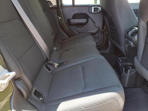 Sarge Green Clearcoat 2021 Jeep Gladiator Sport