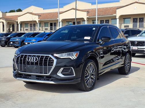 2021 Audi Q3 40 Premium