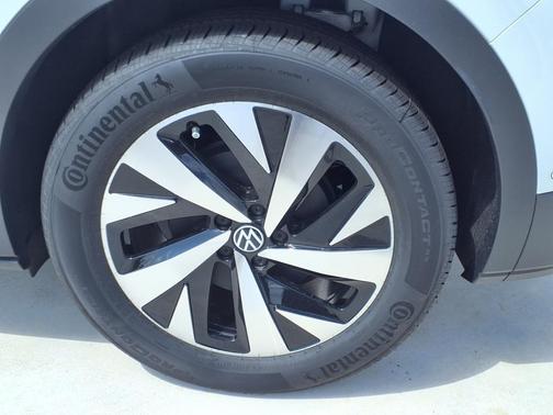 2025 Volkswagen ID.4 Pro
