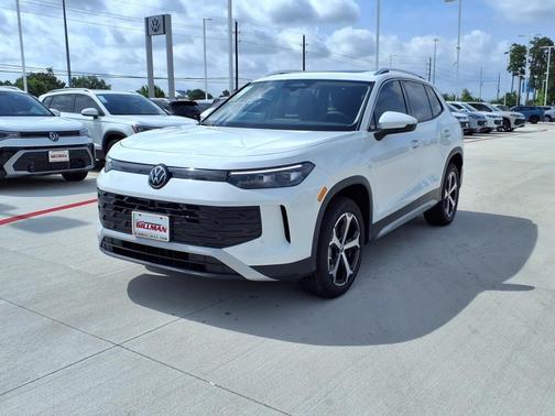 2025 Volkswagen Tiguan 2.0T SE