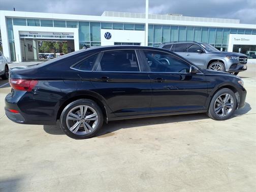 2022 Volkswagen Jetta 1.5T SE