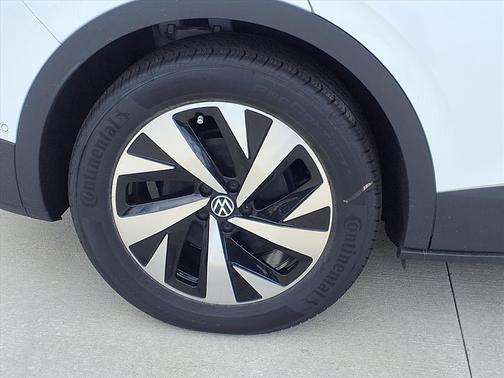 Opal White Pearl Effect 2025 Volkswagen ID.4 Pro