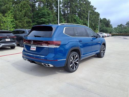 Lake Blue 2026 Volkswagen Atlas 2.0T SEL Premium R-Line