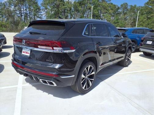 2025 Volkswagen Atlas Cross Sport 2.0T SEL Premium R-Line