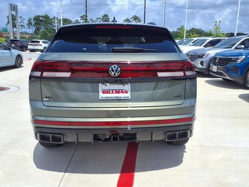 2025 Volkswagen Atlas Cross Sport 2.0T SEL R-Line Black