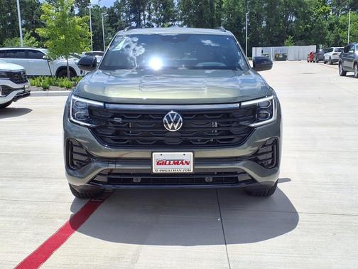 2025 Volkswagen Atlas Cross Sport 2.0T SEL R-Line Black