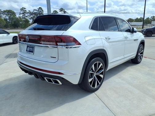 2025 Volkswagen Atlas Cross Sport 2.0T SEL Premium R-Line