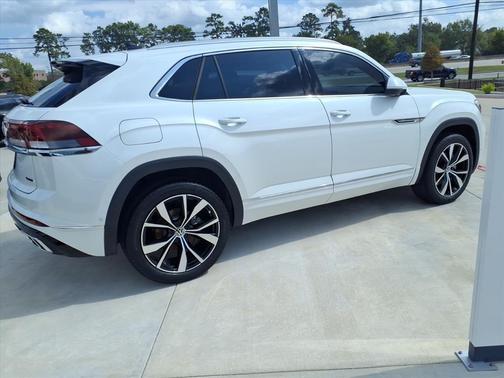 2025 Volkswagen Atlas Cross Sport 2.0T SEL Premium R-Line