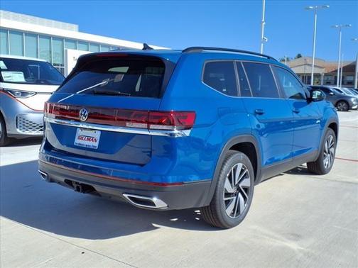 2025 Volkswagen Atlas 2.0T SE w/Technology