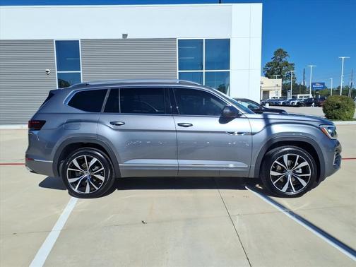 2025 Volkswagen Atlas 2.0T SEL Premium R-Line