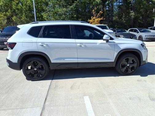 2025 Volkswagen Taos 1.5T SEL