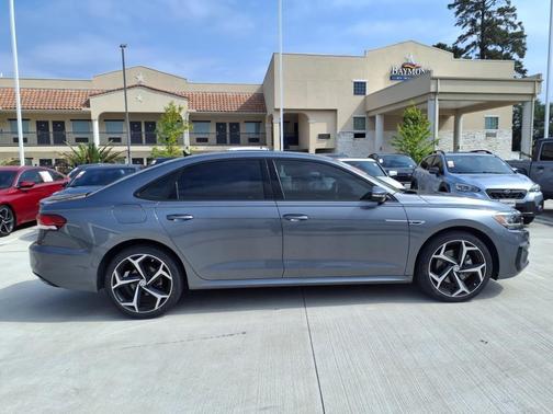 2021 Volkswagen Passat 2.0T R-Line