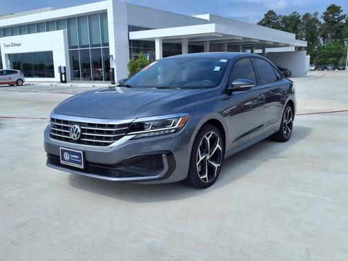 2021 Volkswagen Passat 2.0T R-Line