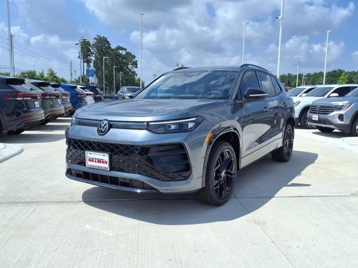 2025 Volkswagen Tiguan 2.0T SE R-Line Black
