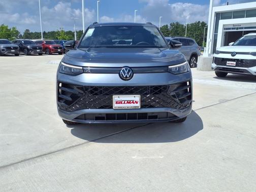 2025 Volkswagen Tiguan 2.0T SE R-Line Black