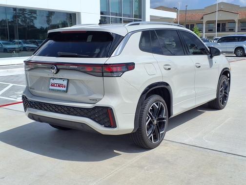 2025 Volkswagen Tiguan 2.0T SEL R-Line