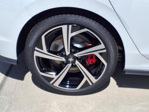 2025 Volkswagen Golf GTI 2.0T SE