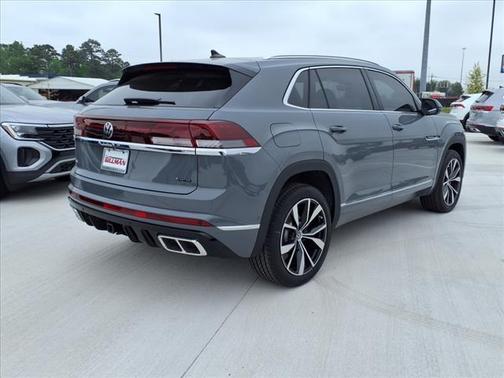 2025 Volkswagen Atlas Cross Sport 2.0T SEL Premium R-Line