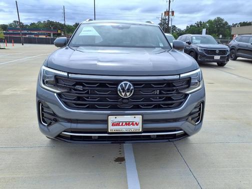Pure Gray 2026 Volkswagen Atlas Cross Sport 2.0T SEL Premium R-Line