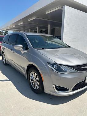 2018 Chrysler Pacifica Touring Plus