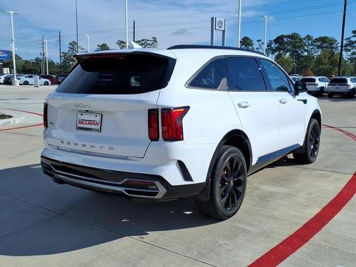2022 Kia Sorento SX