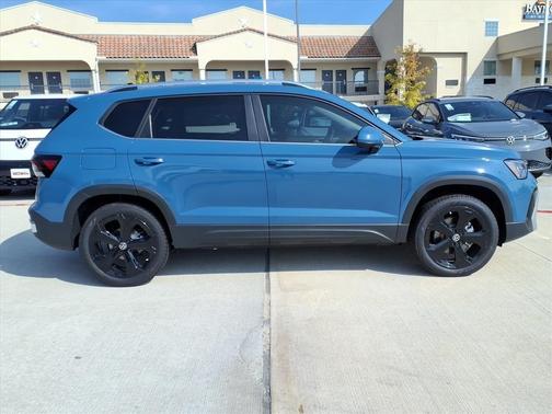 2025 Volkswagen Taos 1.5T SEL