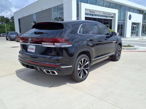 2025 Volkswagen Atlas Cross Sport 2.0T SEL Premium R-Line