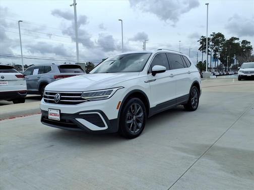 2023 Volkswagen Tiguan 2.0T SE