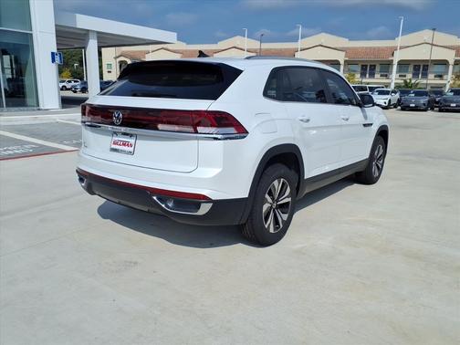 2026 Volkswagen Atlas Cross Sport 2.0T SE
