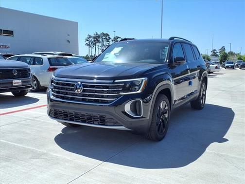 2025 Volkswagen Atlas 2.0T SE