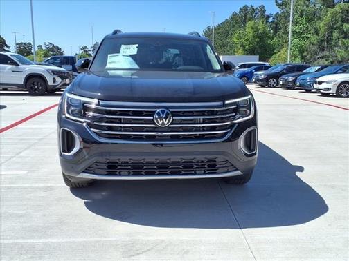 2025 Volkswagen Atlas 2.0T SE