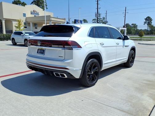 2024 Volkswagen Atlas Cross Sport 2.0T SEL R-Line