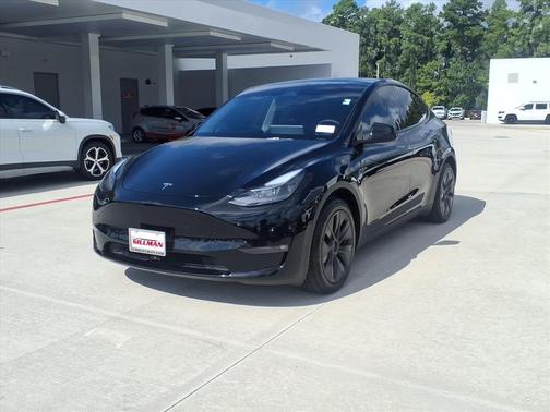 2025 Tesla Model Y Long Range
