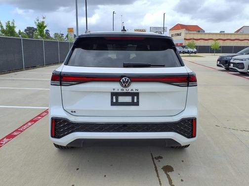Opal White Pearl 2026 Volkswagen Tiguan 2.0T SE R-Line Black