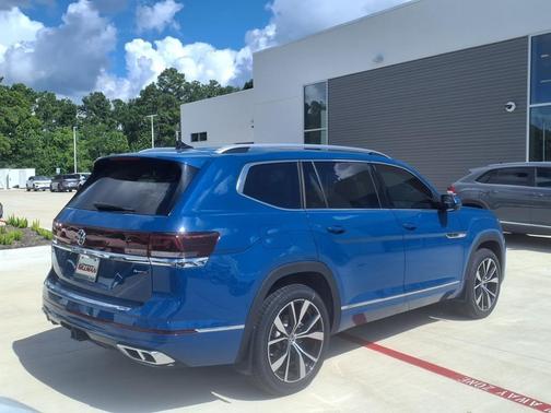 2025 Volkswagen Atlas 2.0T SEL Premium R-Line