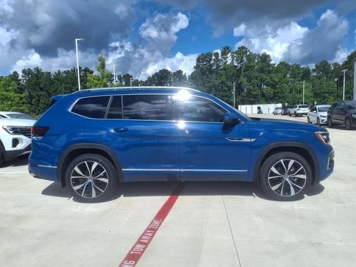 2025 Volkswagen Atlas 2.0T SEL Premium R-Line