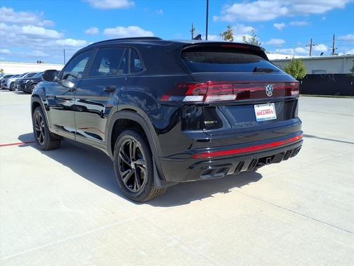 2026 Volkswagen Atlas Cross Sport 2.0T SEL R-Line Black
