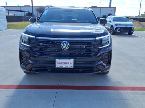 2026 Volkswagen Atlas Cross Sport 2.0T SEL R-Line Black