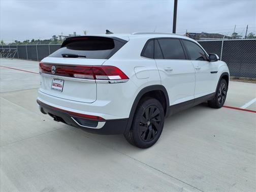 2025 Volkswagen Atlas Cross Sport 2.0T SE w/Technology