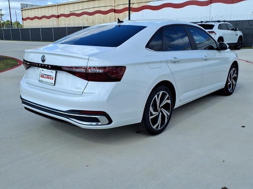 2026 Volkswagen Jetta 1.5T SEL