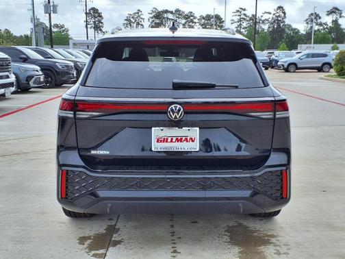 Deep Black Pearl Effect 2026 Volkswagen Tiguan 2.0T SE R-Line Black