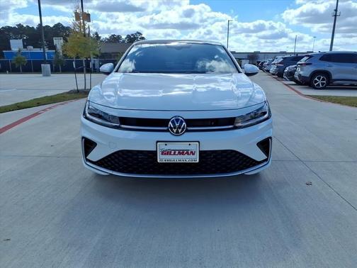 Opal White Pearl 2026 Volkswagen Jetta 1.5T SEL