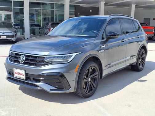 Platinum Gray Metallic 2023 Volkswagen Tiguan 2.0T SE R-Line Black