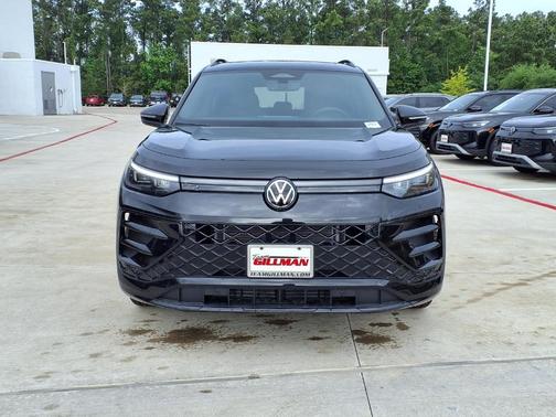 Deep Black Pearl Effect 2026 Volkswagen Tiguan 2.0T SE R-Line Black