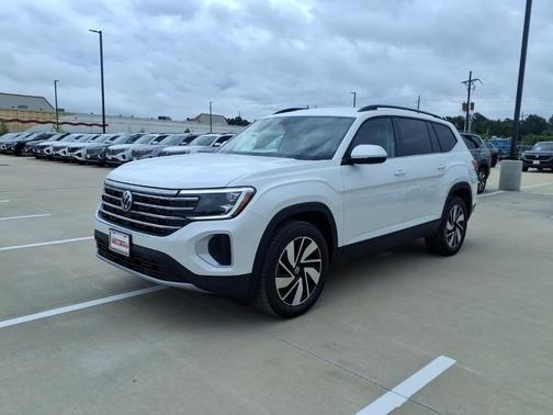Opal White Pearl 2026 Volkswagen Atlas 2.0T SE W/TECHNOLOGY