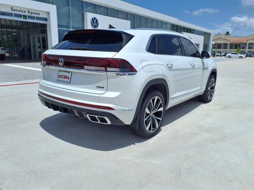 2025 Volkswagen Atlas Cross Sport 2.0T SEL Premium R-Line