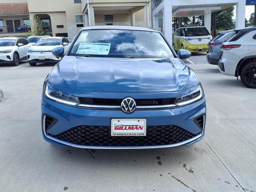 Monterey Blue Pearl 2026 Volkswagen Jetta 1.5T SE