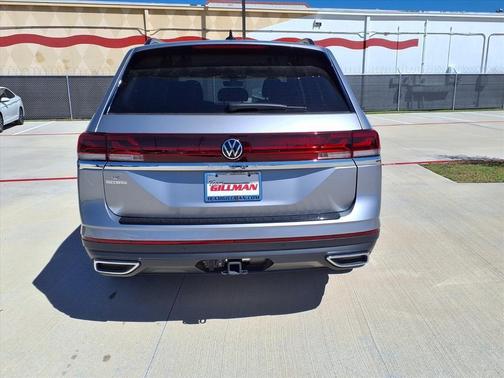 Silver Mist Metallic 2026 Volkswagen Atlas 2.0T SE W/TECHNOLOGY