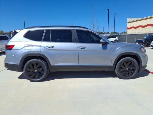 Silver Mist Metallic 2026 Volkswagen Atlas 2.0T SE W/TECHNOLOGY